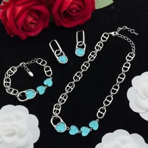 Nouveau conçu émail blanc amour collier bracelet femmes mariage dopamine bleu diamant coeur pendentif oreille boucle d'oreille concepteur bijoux approvisionnement