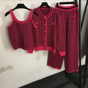 Nieuwe Designer 3-delige sets Damesoutfits Lange mouw Vest met enkele rij knopen Jas + vest + wijde pijpen broek Damesmode Gebreide set Pakken Drie stukken