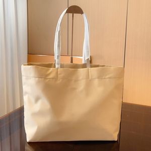 Nouveau sac de créateur sac fourre-tout classique grande capacité sac à main de luxe de haute qualité tricoté mode polyvalent carré perle incrusté Design sac de luxe 2024 02