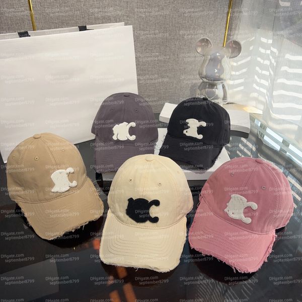 Nouveau créateur Ball Capes de broderie de qualité de qualité supérieure Chapeaux de soleil Brands de luxe de la mode pour femmes Paps PAPS UNISEX Classic Loissire Baseball Hats Suncreen Cap 5 couleurs