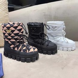 Nouvelles bottes de créateurs Bottes à plateforme Chaussures en cuir verni Bottes de mollet Lune Dames Mode Hiver Chaud Fond plat Bottes de luxe Bottes pour femmes