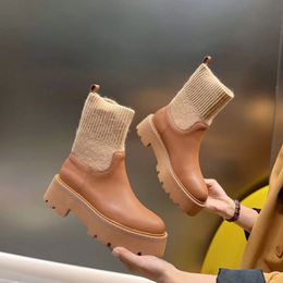 Nouvelles bottes de créateur bottes pour femmes bottes de neige à la mode semelle épaisse panneau de tricot élastique chaussettes chaudes bottes Martin