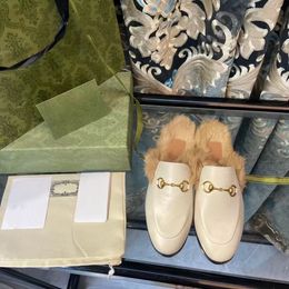 Nuevo diseñador Boston zapatillas planas de corcho de verano Diseños de moda zapatillas de cuero Sandalias de playa favoritas Zapatos casuales Zuecos para mujer cabeza de bolso Arizona Mayari