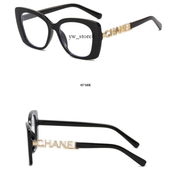 Nouveau designer Chanells Lunettes de soleil Cadre épais noir pour les femmes Avancé dans le style Mode personnelle Spicy Girl Cat Eye Chanells 9994