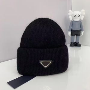 Nouveau designer chapeau pour homme beanie mode casquettes unisexe hiver rabbit cheveux de gabas