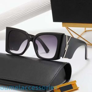 Nouveau créateur de lunettes de soleil de marque haut de gamme mode polarisation de luxe résistant aux UV Men de soleil Femmes lunettes de soleil rétro carrée