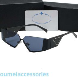 Nouveau créateur de lunettes de soleil de marque haut de gamme Personnalité de lunettes de soleil Triangulaire Paceten Femmes Men de soleil Soleil Goggle ADUMBRAL 5 Couleurs Option Eyeglass Outdoor