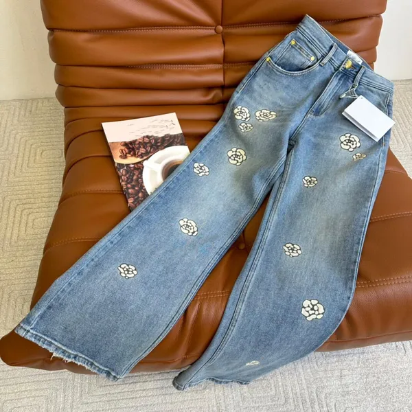 Nouveaux jeans de créateurs Pantalons pour femmes Business Must-have Printemps et été Messieurs Importés Denims de haute qualité Confortable Marque de gros Siro