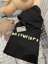 Nieuwe designer kinder hoodie winter baby trui maat 100-150 voor- en achterkant letter logo afdrukken hooded jongen meisje trui Dec05
