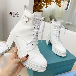 Nuevo diseñador de cuero y blanco Botines de tela de nylon negro Mujer Botines Cuero Biker Metal logo Botas Australia Botines Botas de invierno Tamaño grande 40-41-42 con caja