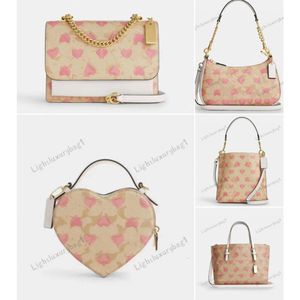 Nuevo diseñador Heart Loving Heart Mollie Bucket Fashion Fashion Crossbody Bag Bag Bag Mujeres Teri Bolso de hombro Luxury Luxury Classic Night Bag Valentine 240104