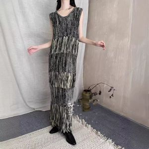 Nieuwe ontwerper Luxe Milaan Runway -jurken V Hals Mouwloze vrouwen Een lijn slanke lang gebreide kwastje dames avondfeestje kledingvestidos
