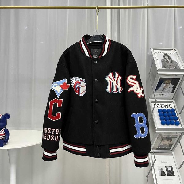 Nuevos diseñadores Men Coat Mib Jackets Versión alta de agosto y camiseta de béisbol versátil de béisbol versátil de pareja de invierno NY Yankees Piloto de bombardero acolchado Cardigan 20