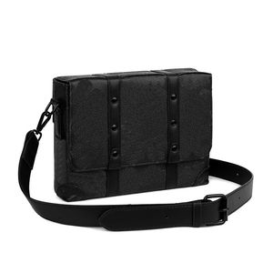 Nouveau Designer Hommes Polyvalent Classique En Relief PU Triple-Pièce Épaule Sac À Bandoulière Noir En Relief Sac Messenger Sac 25cm