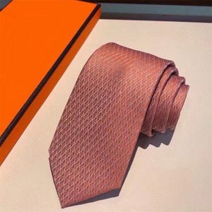 Nouveau Designer Hommes Hommes Cravate Cravate Cravate Mode Cravate Cravate Chaîne Imprimé Luxurys Designers Business Cravate Cravate Corbata Cravattino avec boîte
