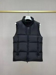 NIEUWE Designer Mens Semeru Down Jacket Vest Gemaakt van polyesterstof Polyester voering gevuld met down uittrekput uit de kapsels Zapper sluiting zakken met ritssluiting