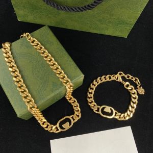 Nouveau collier et bracelet de créateur ras du cou pour bracelets de lettres unisexes chaîne en or colliers de charme en acier inoxydable G2309930PE-3