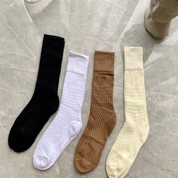 Nouveau créateur Net coton bonneterie chaussettes bas pour femmes mode dames filles streetwear lettre chaussette bas Drop 251U