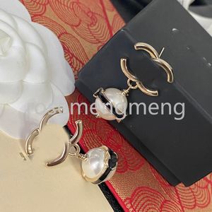 Nieuwe ontwerper Pearl Charm Stud -oorbellen Luxuremerk Dubbele brief C Real Gold Copper Barss Fashionable Earring Loop Drop ingelegde Crystal Fashion Jewelry