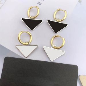 Nuevo diseñador Pendientes colgantes Charm Letter Impreso Triángulo Studs con sellos Mujeres Personalidad Círculo Eardrop Dos métodos de uso220J