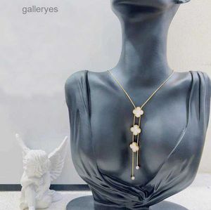 Nouveaux colliers pendentif de créateur pour femmes 4/quatre feuilles trèfle médaillon collier de haute qualité chaînes ras du cou bijoux 18 carats plaqué or filles cadeau F9LS
