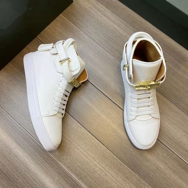 Nuevo diseñador Perfect Men Sneakers Metal Locks Sneakers Shoes Leisure Flats Lace-Up 750 950 Granulado Leather Men's Casual Walking Fashion Trainer EU38-46