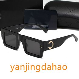Nieuwe designer gepolariseerde vierkante zonnebrillen voor mannen en vrouwen UV resistent retro casual brillen met geschenkdoos