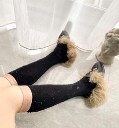 Nieuwe ontwerper Rhinestone Mesh Hosiery Socks Kousen voor vrouwen Fashion Ladies Girls Streetwear Sport Letter Sock Stocking Sal44463140379
