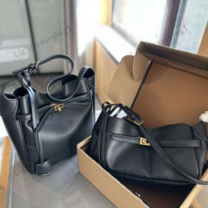 NIEUWE Designer Rodeo Handtas Women Soft Leather Shoulder Crossbody Body Vrouwen gebruikten effect met één charme in zwarte tote luxe klassieke vrouwelijke aktetas 240514