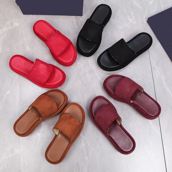 Nouvelles sandales de designer Classique en peau de mouton de haute qualité antidérapante vente chaude pantoufles pour femmes 4 couleurs chaussures nobles taille 36-42