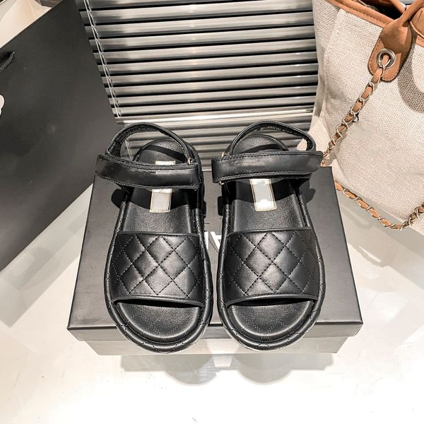 Nuevas sandalias de diseñador toboganes toboganes para mujeres zapatillas de diámparas de diámetro mulas de tobogán de doble banda hebilla mula estampado de algodón de algodón de verano zapatos de tacón plano