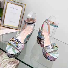 Nouveau designer sandales coins chaussures femme sandale Designer talons hauts avec des fleurs Tiger Stripes Green Party Mariage Chaussures avec bo￮te NO379