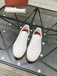 Nouvelles chaussures de créateurs Chaussures décontractées Plateforme Red Foral Shoes for Men Core Black Blanc Super Men Sneakers Trainers Taille 38-44 EDJ240101L