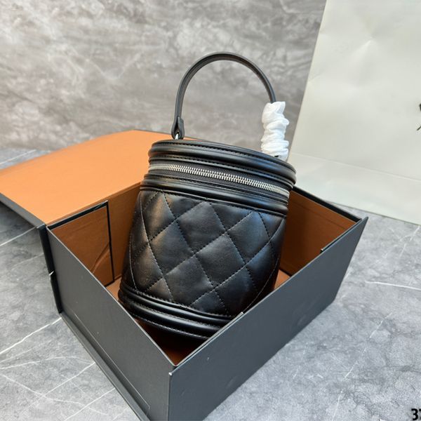 Nouveau sac d'￩paule designer Femmes Sacs de body messager de luxe Joker Fashion Hands sac ￠ main authentique sac en cuir sac noir Sac de courtepointe