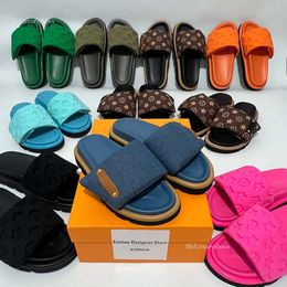 Nieuwe Designer Slippers Women and Men Pillow Sandals Best Kwaliteit Zomertrendstijl met volledige pakketgrootte 35-46 848 575