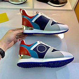 NUEVAS zapatillas de deporte de diseñador Marca Mujer Hombre Zapatos Malla de cuero Color mezclado Entrenador Zapatos para correr Tamaño unisex 35-45 hm01170