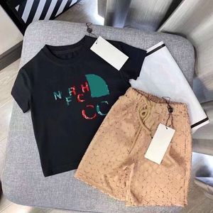 Nouveaux ensembles de vêtements pour enfants de style designer pour les garçons et les filles d'été costume de sport bébé infantile vêtements à manches courtes enfants ensemble 2-9T enfants de luxe