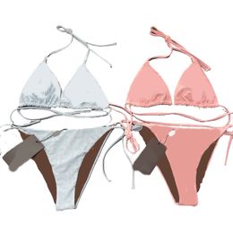 Nouveau style de créateur grand col licou des deux côtés de la bande imprimé maillot de bain triangle bikini