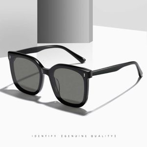 Nouvelles lunettes de soleil designer à la mode et minimaliste des lunettes de soleil de haute qualité pour femmes de haute qualité