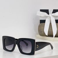 Nouvelles lunettes de soleil de cr￩ateurs pour femmes pour les lunettes r￩tro de mode Fashion Retro Vintage Square Design Eyeglasses avec perle Classic Leisure Ultraviolet Protection UV400 Lentions