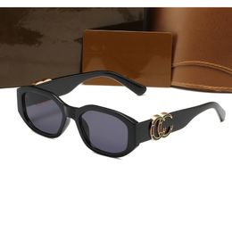 Nuevas gafas de sol de diseñador Lente de lente Polaroid Carta de diseñador para mujer Goggle Goggle Senior Eyewear para mujeres Marco de anteo