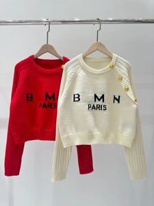 Nouveau chandail de créateur Femmes Sweater pour femmes haut de gamme Automne rond Round Cou à manches longues à manches longues Couches de tricot à manches