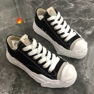 NOUVEAU Designer Formateurs Co MMY Dissolution Chaussures Hommes Baskets Plate-Forme Sneaker Entraîneur En Cuir Mihara Yasuhiro Yu Wenle Épaisses Semelles Papa Amoureux Chaussures De Sport Casual