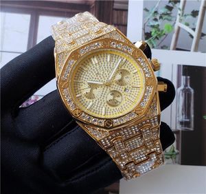 Nouvelles montres de créateurs montres pour hommes 42 mm en acier inoxydable Fulldiamond avec bracelet en diamant