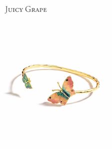 Nouveau créateur féminin bracelet mode tendance bijoux de luxe couleur émail papillon ouvert bracelet femelle cool vent de département super fée mode tout cadeau