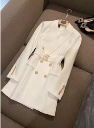 Nuevo diseñador de gabardinas para mujer gabardina moda estilo francés clásico chaqueta de abrigo con forro blanco y negro de longitud media con cinturón abrigo slim fit top treches