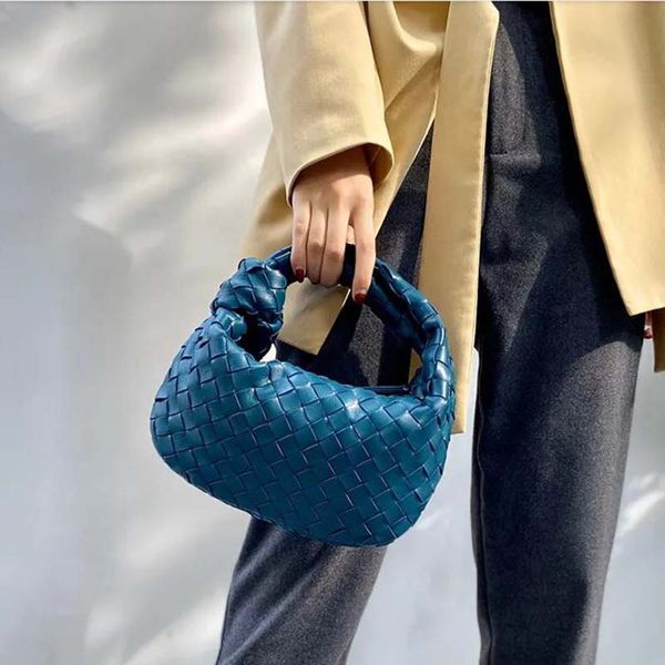 Nuevo diseñador para mujer Mini bolsos de mano Candy Mini Jodie Bolsos de piel de oveja real Satchel Cloud Knitting marca de moda Bottegass Totes bolso para mujer Venettare toto bag