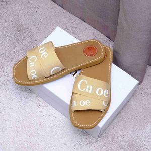 Nouveau Designer Femmes Sandales En Bois Moelleux Fond Plat Mule Multi Couleur Dentelle Lettre Toile Été Maison Chaussures De Luxe Marque CHL01 Plage Taille 240223