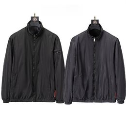 Nieuwe ontwerpers Heren Jackets Men Waterdichte Windonderbreker Coat Zipper Hoodie Jacket Quick Drying Sport Outwear Masculina Trench Coats
