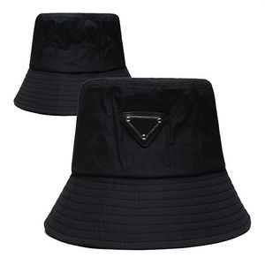 Nouveaux Designers Hommes Femmes Seau Chapeau Ajusté Chapeaux Soleil Prévenir Bonnet Bonnet Casquette De Baseball Snapbacks En Plein Air Bord De Pêche Robe Beani260C